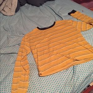 yellow striped tee